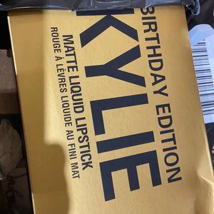 Kylie Cosmetics Jenner Lips Birthday Liquid Lip